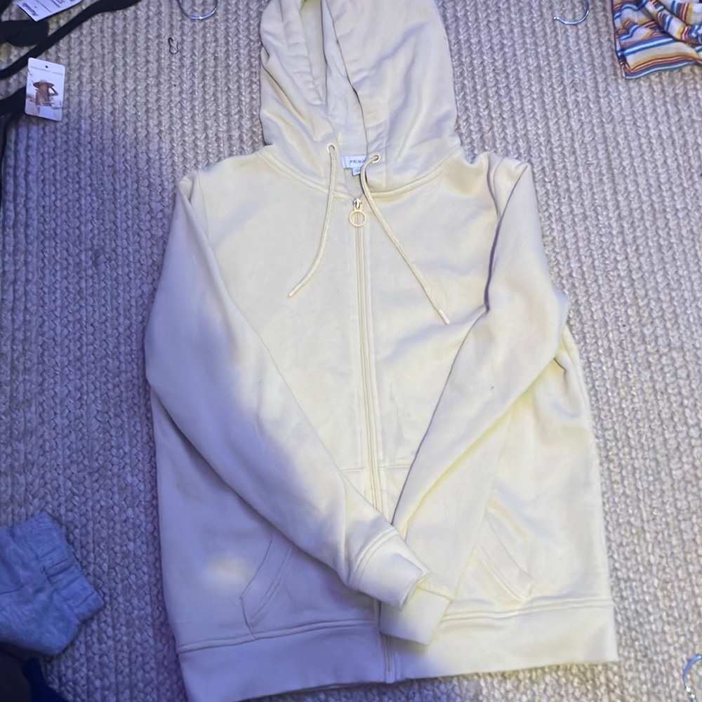 Very cute pastel yellow zip up hoodie